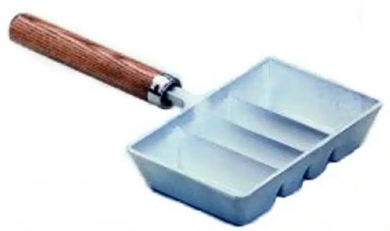 90029